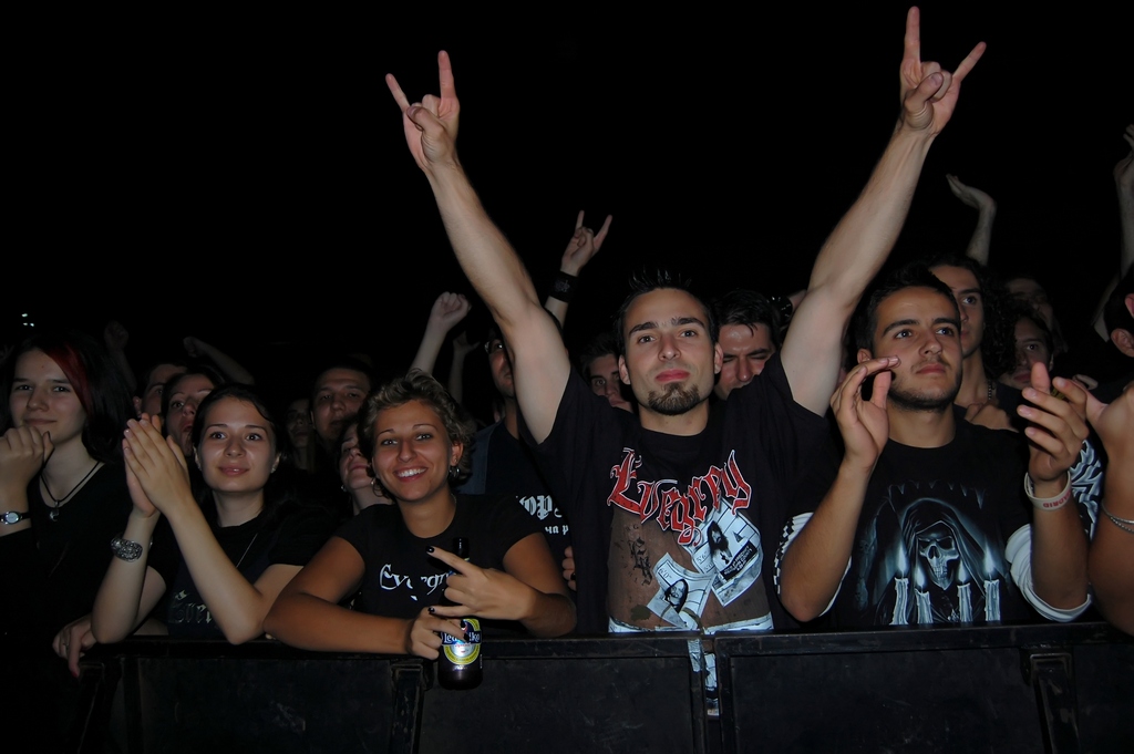 Fans05.jpg